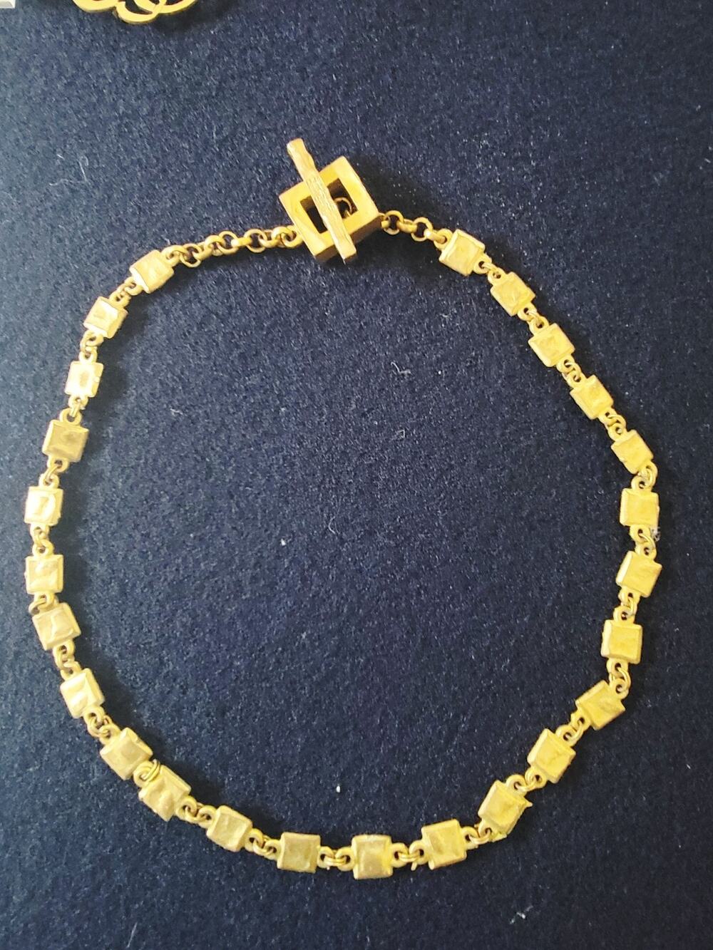Vintage 1980s Biche de Bere Paris Necklace 16"